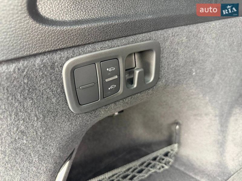 Внедорожник / Кроссовер Audi Q7 2023 в Киеве