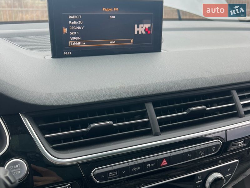 Внедорожник / Кроссовер Audi Q7 2016 в Хусте