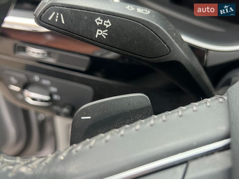 Внедорожник / Кроссовер Audi Q7 2016 в Хусте