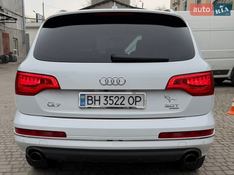 Позашляховик / Кросовер Audi Q7 2014 в Одесі