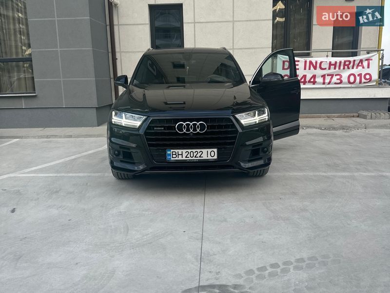 Внедорожник / Кроссовер Audi Q7 2015 в Измаиле