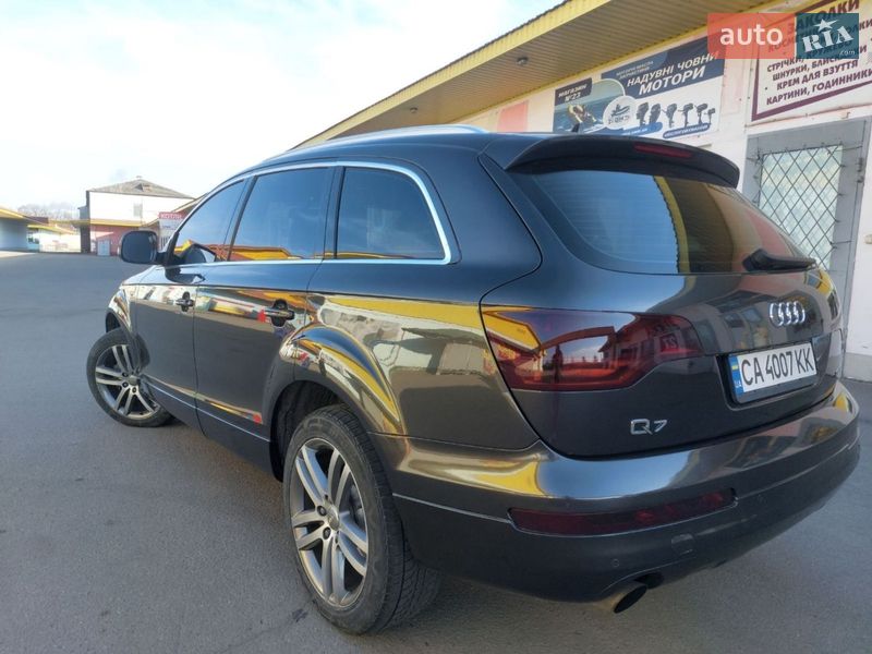 Внедорожник / Кроссовер Audi Q7 2006 в Черкассах