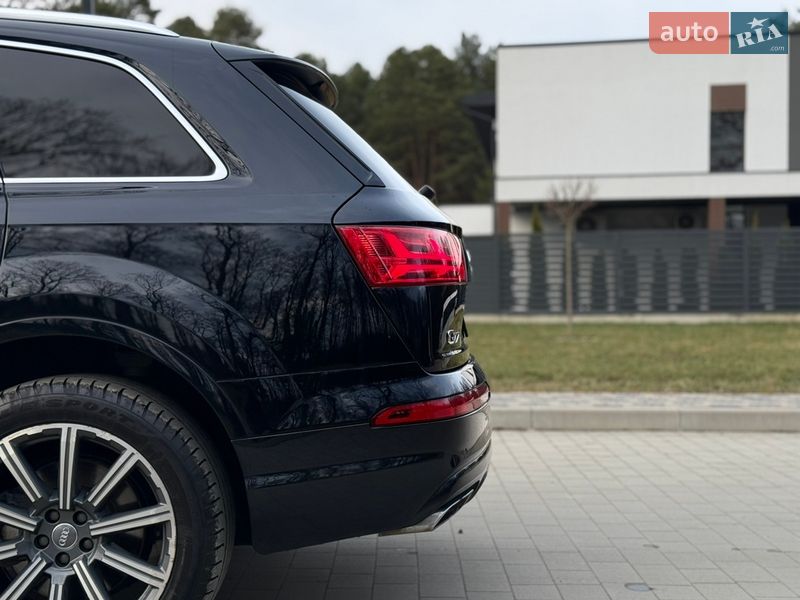 Внедорожник / Кроссовер Audi Q7 2016 в Ковеле