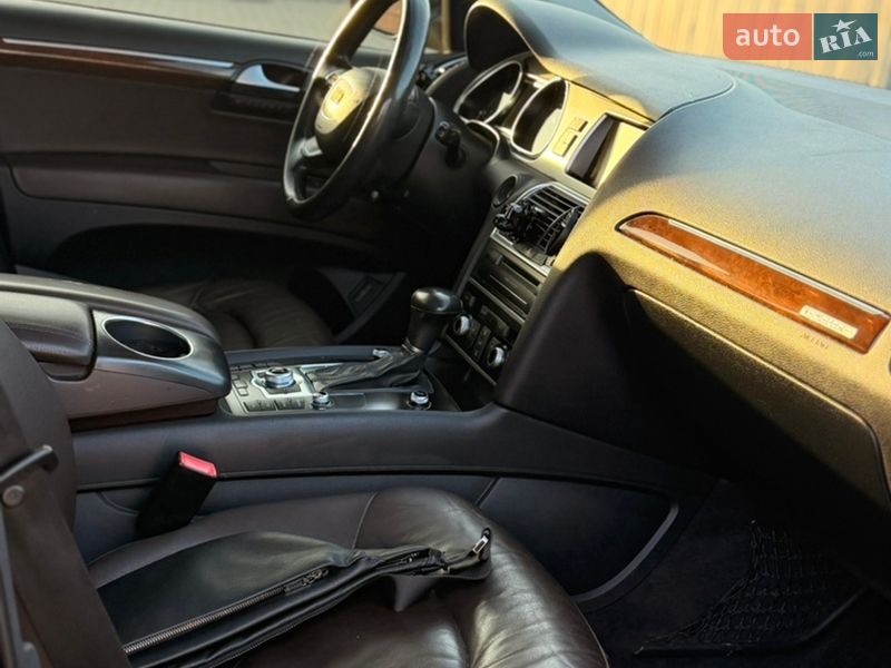 Позашляховик / Кросовер Audi Q7 2012 в Дрогобичі