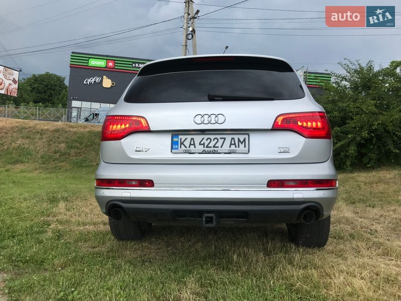 Внедорожник / Кроссовер Audi Q7 2010 в Черкассах