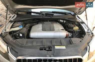 Внедорожник / Кроссовер Audi Q7 2010 в Черкассах