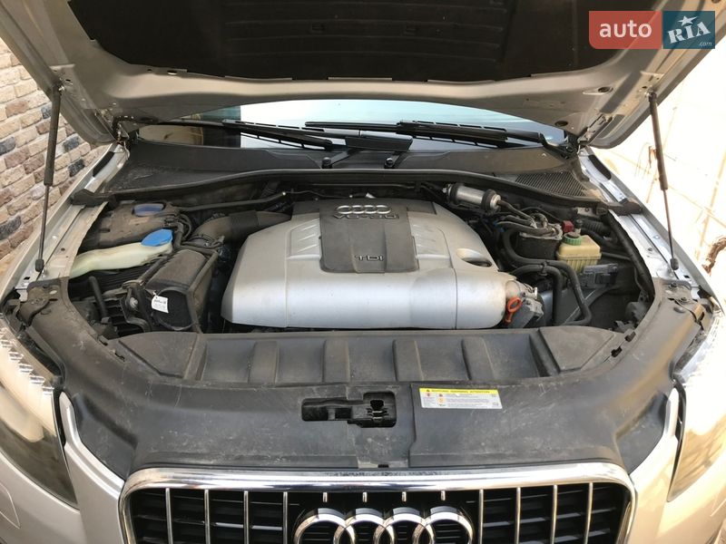 Внедорожник / Кроссовер Audi Q7 2010 в Черкассах