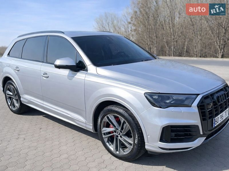 Внедорожник / Кроссовер Audi Q7 2022 в Луцке