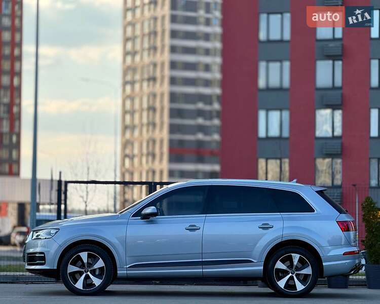 Внедорожник / Кроссовер Audi Q7 2018 в Киеве