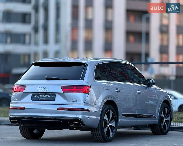 Внедорожник / Кроссовер Audi Q7 2018 в Киеве