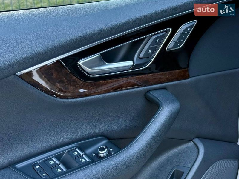 Внедорожник / Кроссовер Audi Q7 2018 в Киеве