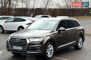 Позашляховик / Кросовер Audi Q7 2017 в Києві