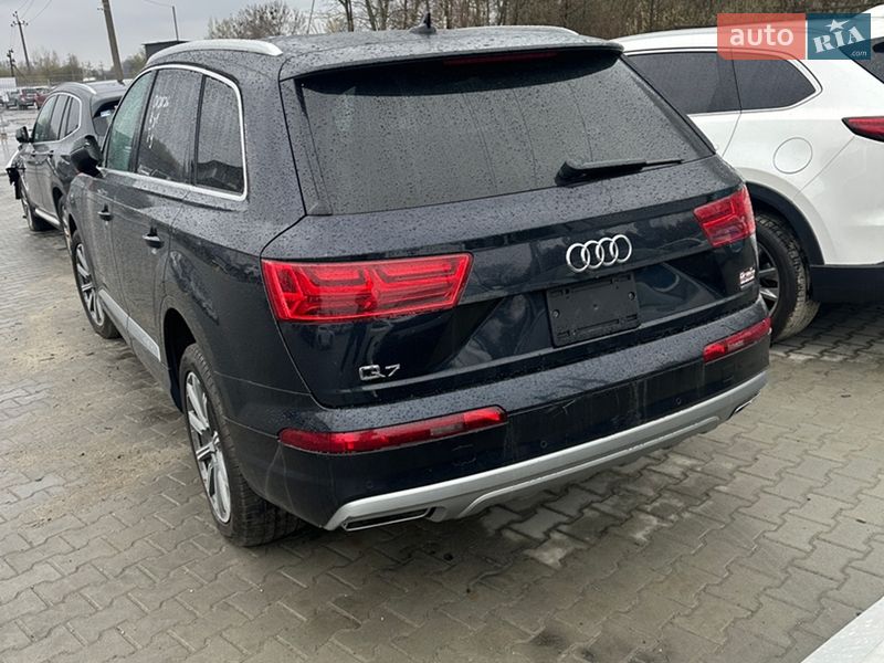 Audi Q7 2017