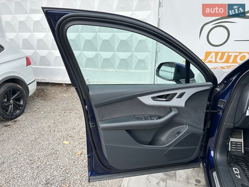 Позашляховик / Кросовер Audi Q7 2023 в Києві фото 19 Позашляховик / Кросовер Audi Q7 2023 в Києві