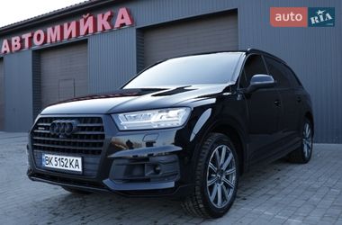 Внедорожник / Кроссовер Audi Q7 2016 в Сарнах