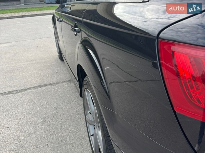 Позашляховик / Кросовер Audi Q7 2013 в Києві