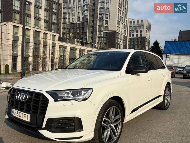 Audi Q7 2021