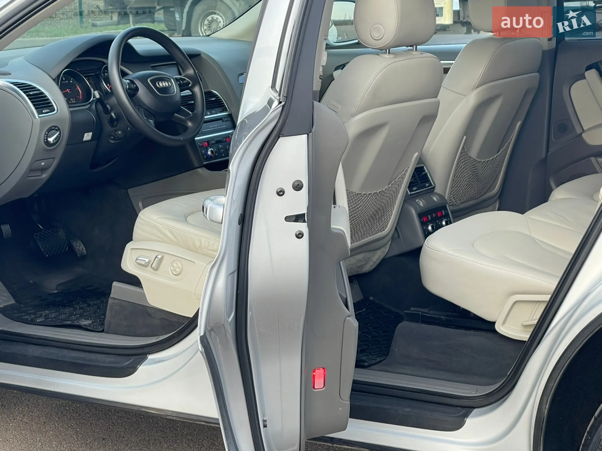 2011 Audi Q7 - мініатюра 30