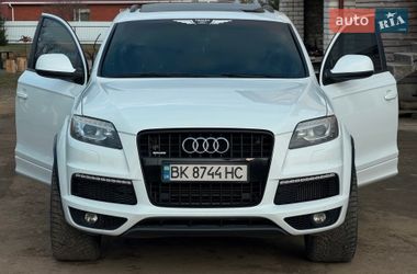 Позашляховик / Кросовер Audi Q7 2013 в Костопілі
