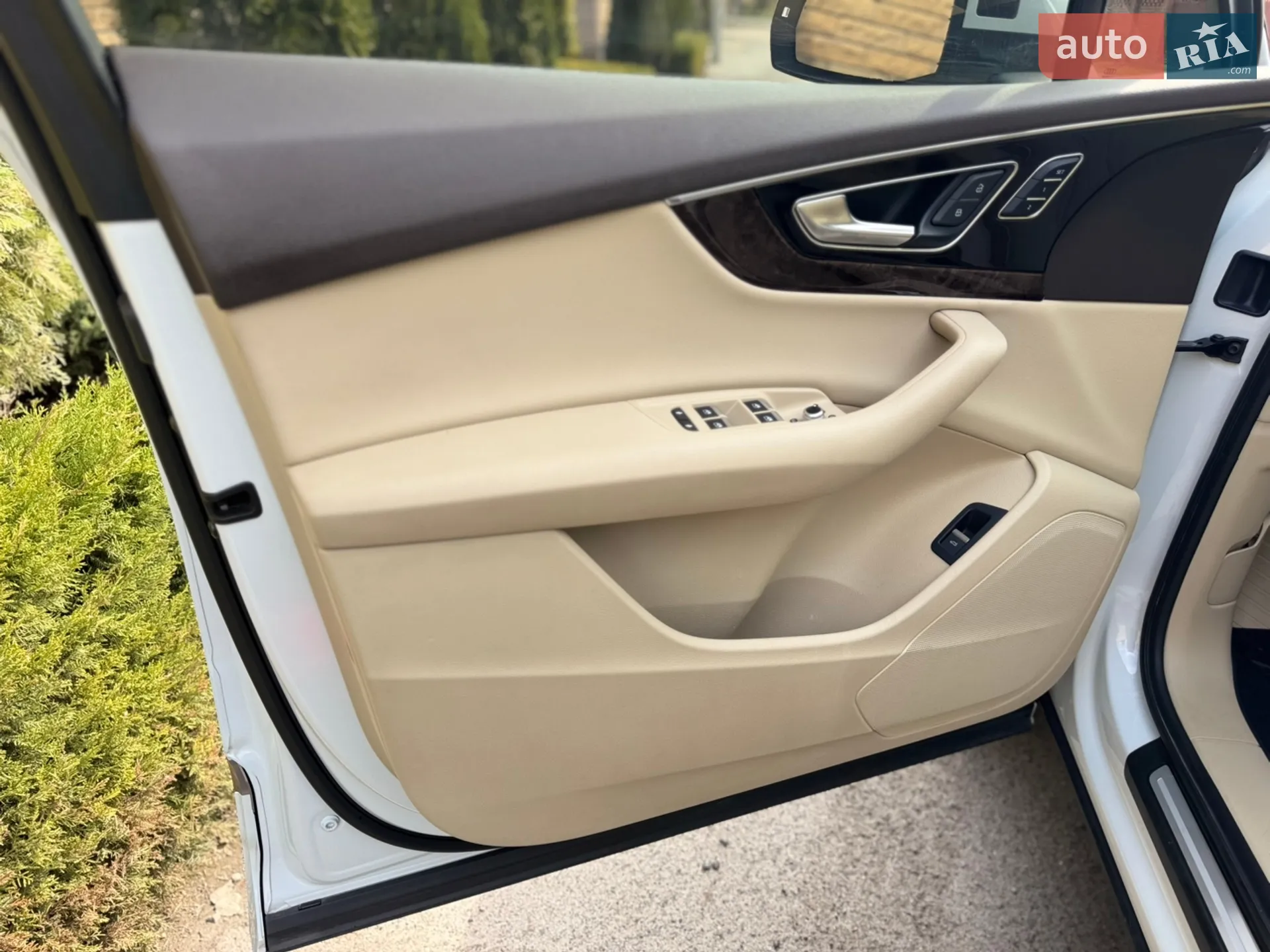 2016 Audi Q7 - мініатюра 9