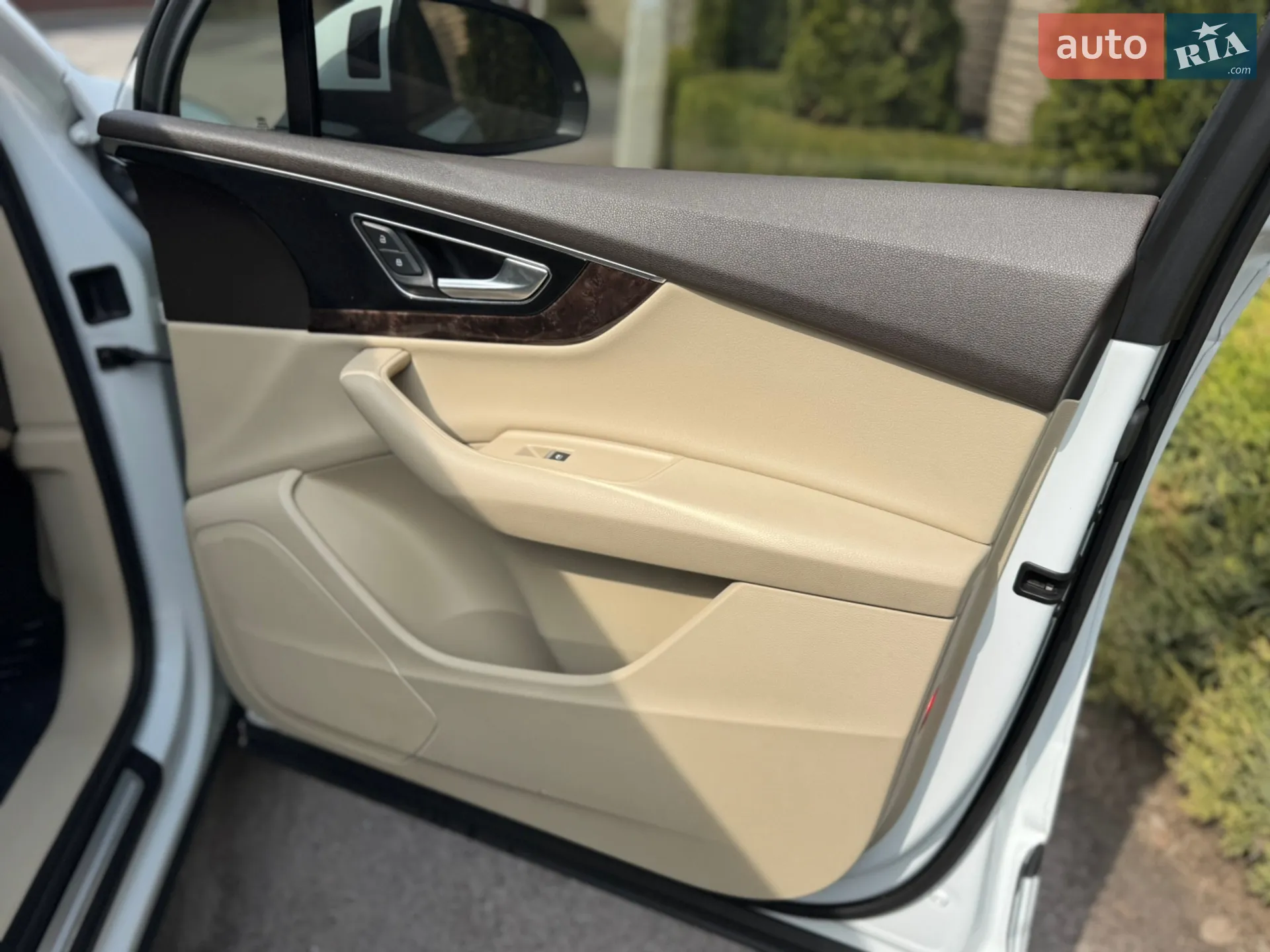 2016 Audi Q7 - мініатюра 23