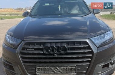 Позашляховик / Кросовер Audi Q7 2017 в Львові