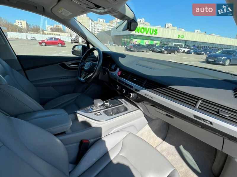 Позашляховик / Кросовер Audi Q7 2019 в Києві фото 12 Позашляховик / Кросовер Audi Q7 2019 в Києві