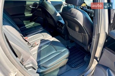 Внедорожник / Кроссовер Audi Q7 2017 в Хусте