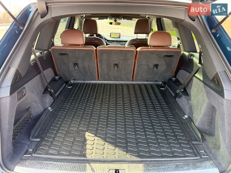 Внедорожник / Кроссовер Audi Q7 2018 в Львове