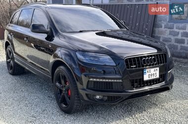 Позашляховик / Кросовер Audi Q7 2014 в Новомосковську