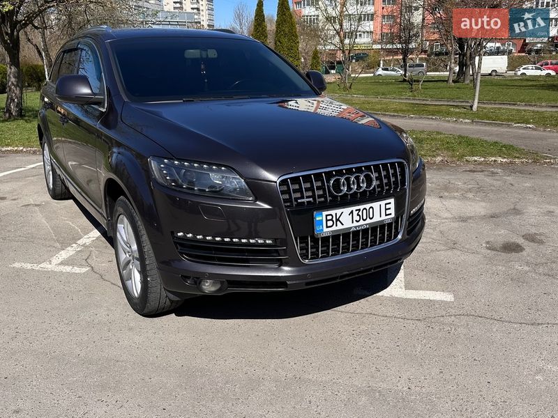 Внедорожник / Кроссовер Audi Q7 2007 в Ровно