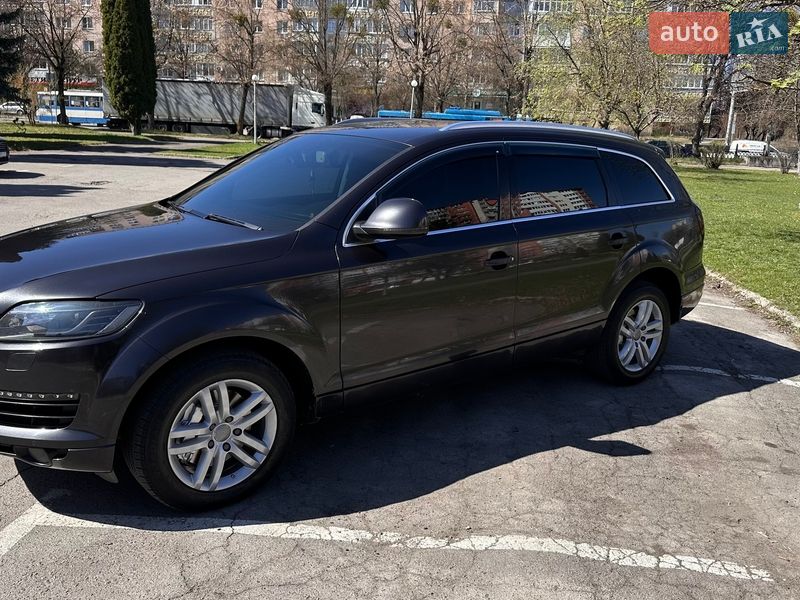 Внедорожник / Кроссовер Audi Q7 2007 в Ровно