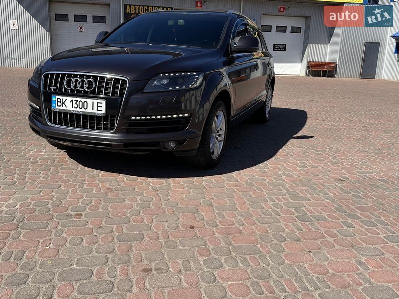 Внедорожник / Кроссовер Audi Q7 2007 в Ровно