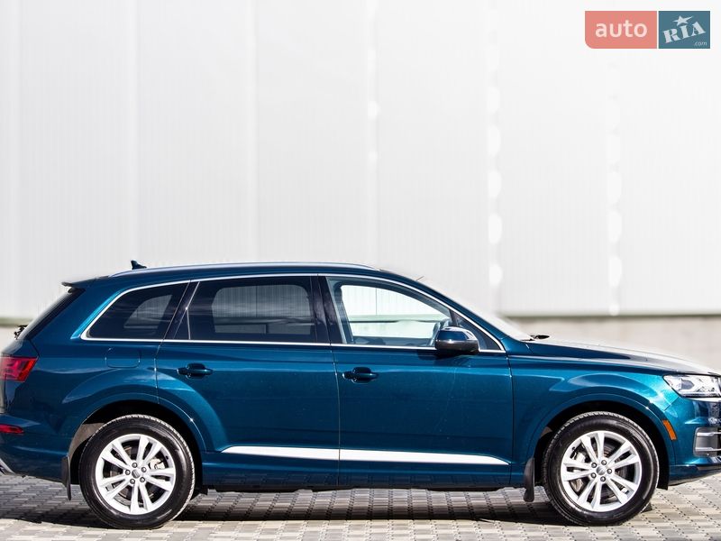 Позашляховик / Кросовер Audi Q7 2017 в Львові