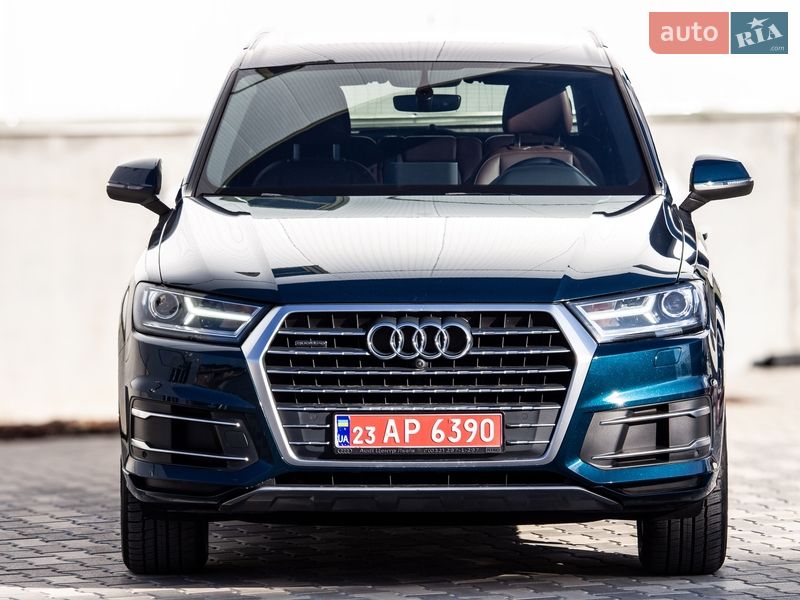 Позашляховик / Кросовер Audi Q7 2017 в Львові
