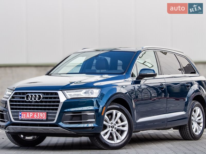 Позашляховик / Кросовер Audi Q7 2017 в Львові