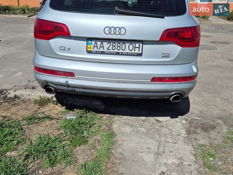 Внедорожник / Кроссовер Audi Q7 2013 в Киеве