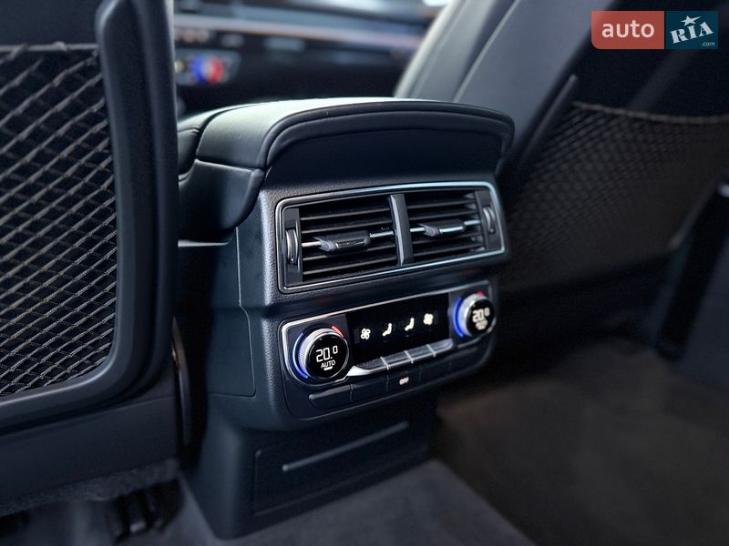 Позашляховик / Кросовер Audi Q7 2016 в Тернополі