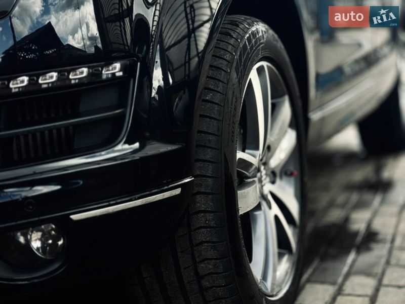 Позашляховик / Кросовер Audi Q7 2010 в Рівному
