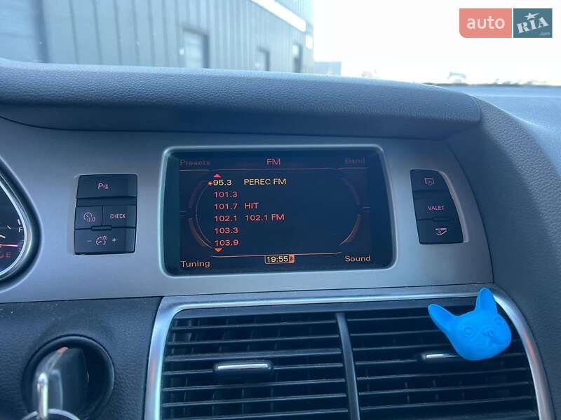 Позашляховик / Кросовер Audi Q7 2010 в Львові
