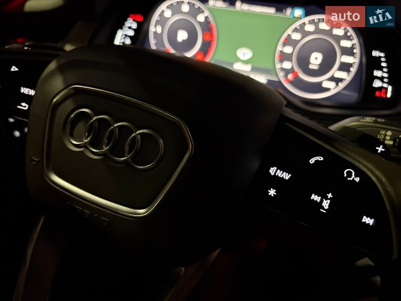 Внедорожник / Кроссовер Audi Q7 2016 в Киеве