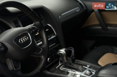Позашляховик / Кросовер Audi Q7 2013 в Львові