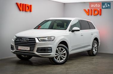 Позашляховик / Кросовер Audi Q7 2015 в Києві