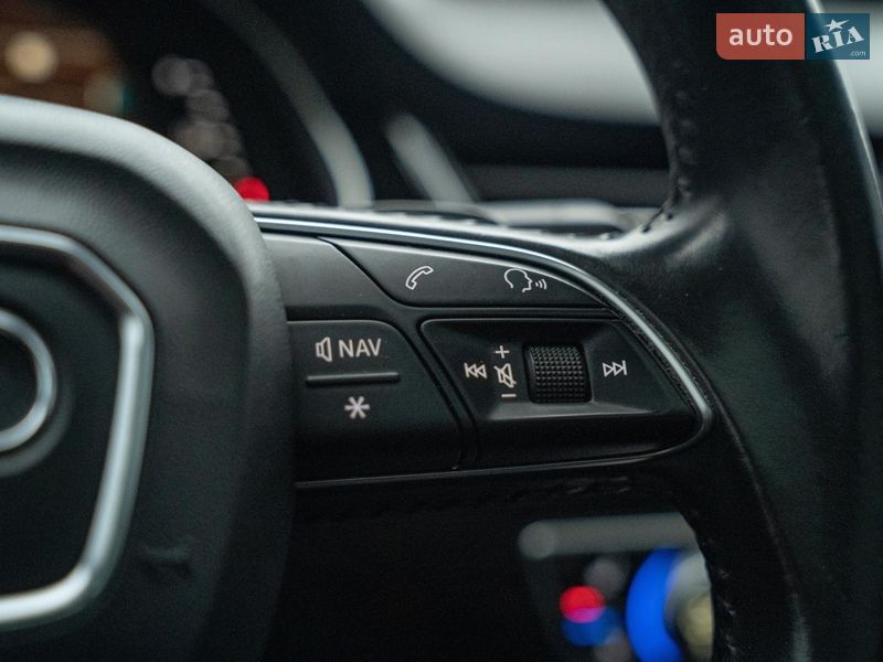 Внедорожник / Кроссовер Audi Q7 2017 в Черновцах