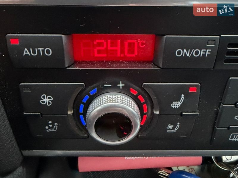 Позашляховик / Кросовер Audi Q7 2013 в Сторожинці