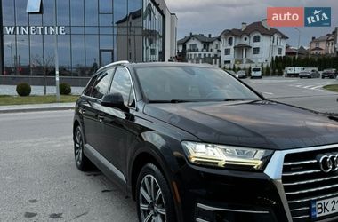 Внедорожник / Кроссовер Audi Q7 2016 в Ровно