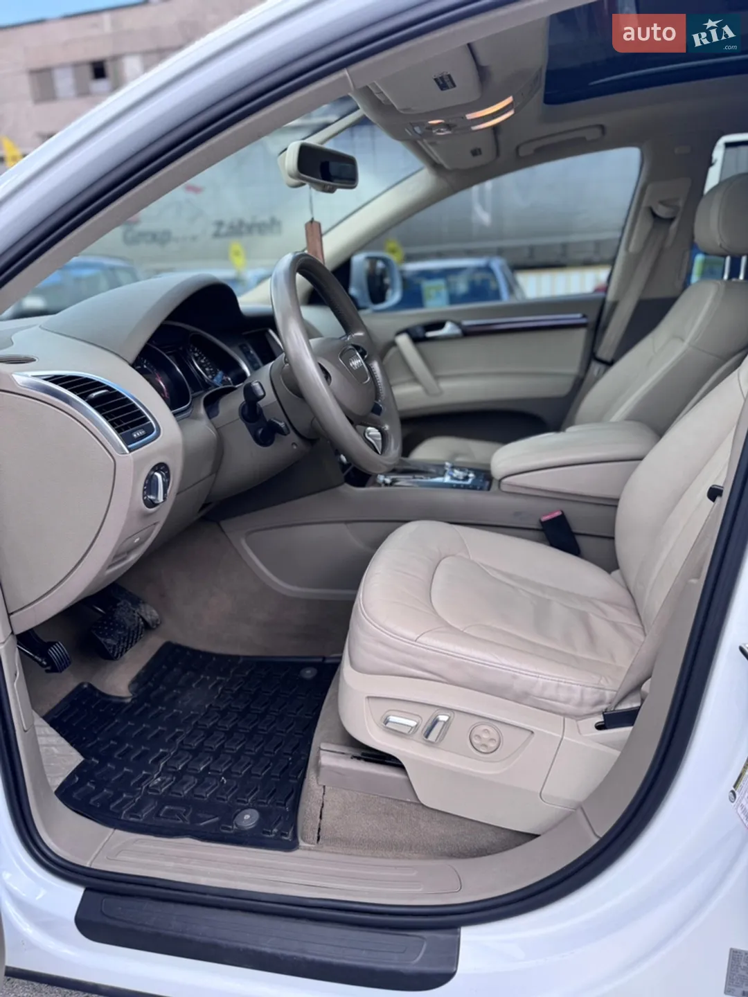 2012 Audi Q7 - мініатюра 22