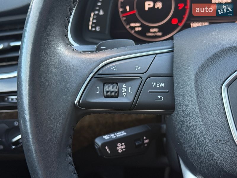 Внедорожник / Кроссовер Audi Q7 2017 в Мукачево