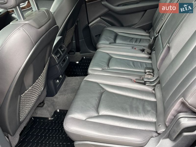 Позашляховик / Кросовер Audi Q7 2017 в Львові