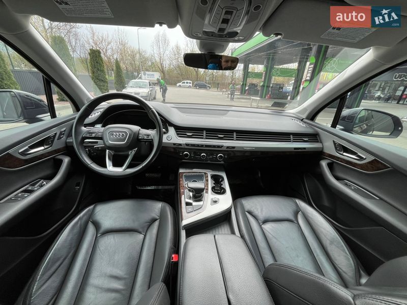 Позашляховик / Кросовер Audi Q7 2017 в Львові
